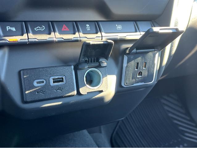 2025 Chevrolet Silverado 2500 HD Vehicle Photo in SAVANNAH, GA 31406-4513