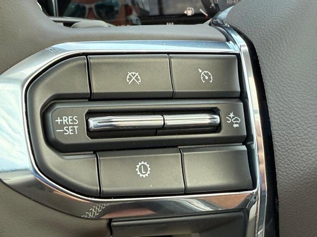 2025 GMC Acadia Vehicle Photo in COLUMBIA, MO 65203-3903