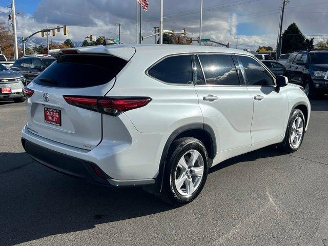 2022 Toyota Highlander Vehicle Photo in WEST VALLEY CITY, UT 84120-3202