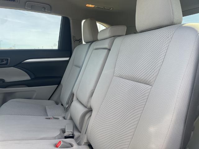 2019 Toyota Highlander Vehicle Photo in Grapevine, TX 76051