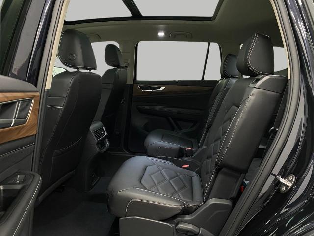 2025 Volkswagen Atlas Vehicle Photo in Appleton, WI 54913