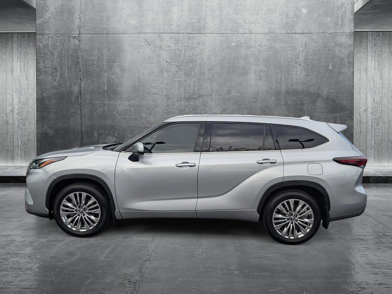 2024 Toyota Highlander Vehicle Photo in Winter Park, FL 32792