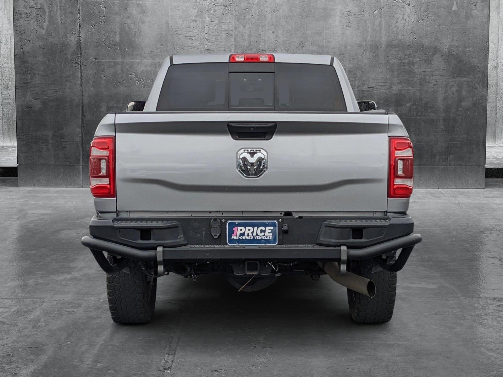 2019 Ram 2500 Vehicle Photo in VALENCIA, CA 91355-1705