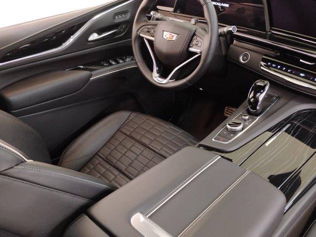 2024 Cadillac Escalade Vehicle Photo in PINEVILLE, NC 28134-8495