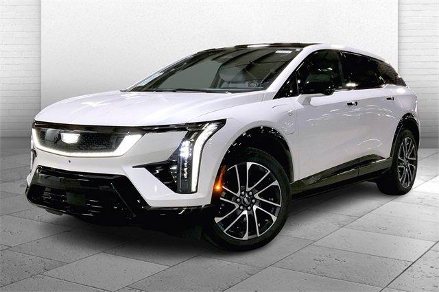 2025 Cadillac OPTIQ Vehicle Photo in KANSAS CITY, MO 64114-4545