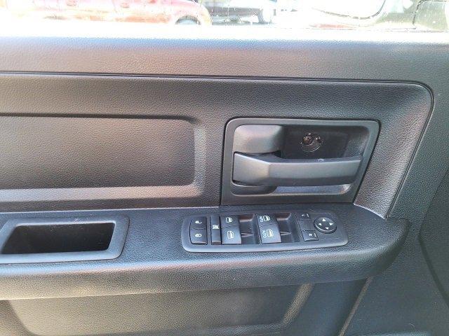 2019 Ram 1500 Classic Vehicle Photo in THOMPSONTOWN, PA 17094-9014