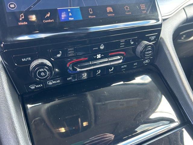 2021 Jeep Grand Cherokee L Vehicle Photo in MEDINA, OH 44256-9631