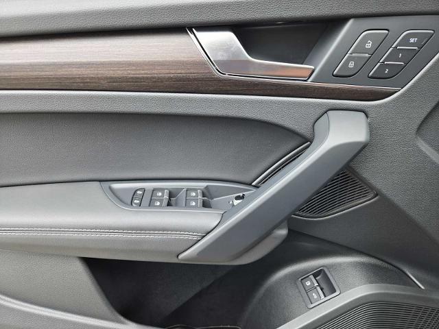2025 Audi Q5 Vehicle Photo in SUGAR LAND, TX 77478