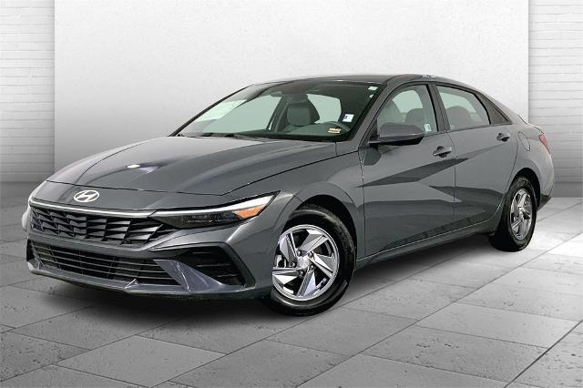 2024 Hyundai ELANTRA Vehicle Photo in Lees Summit, MO 64086