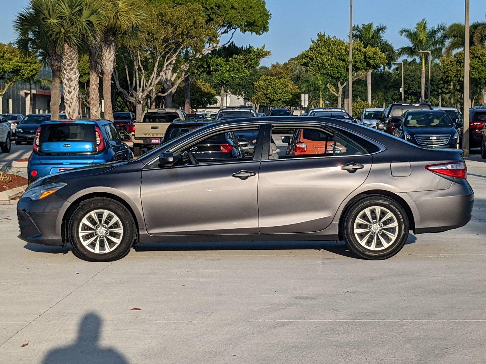 2016 Toyota Camry Vehicle Photo in Davie, FL 33331