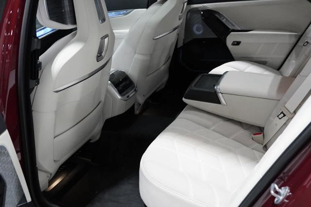 2023 BMW 760i xDrive Vehicle Photo in GRAPEVINE, TX 76051