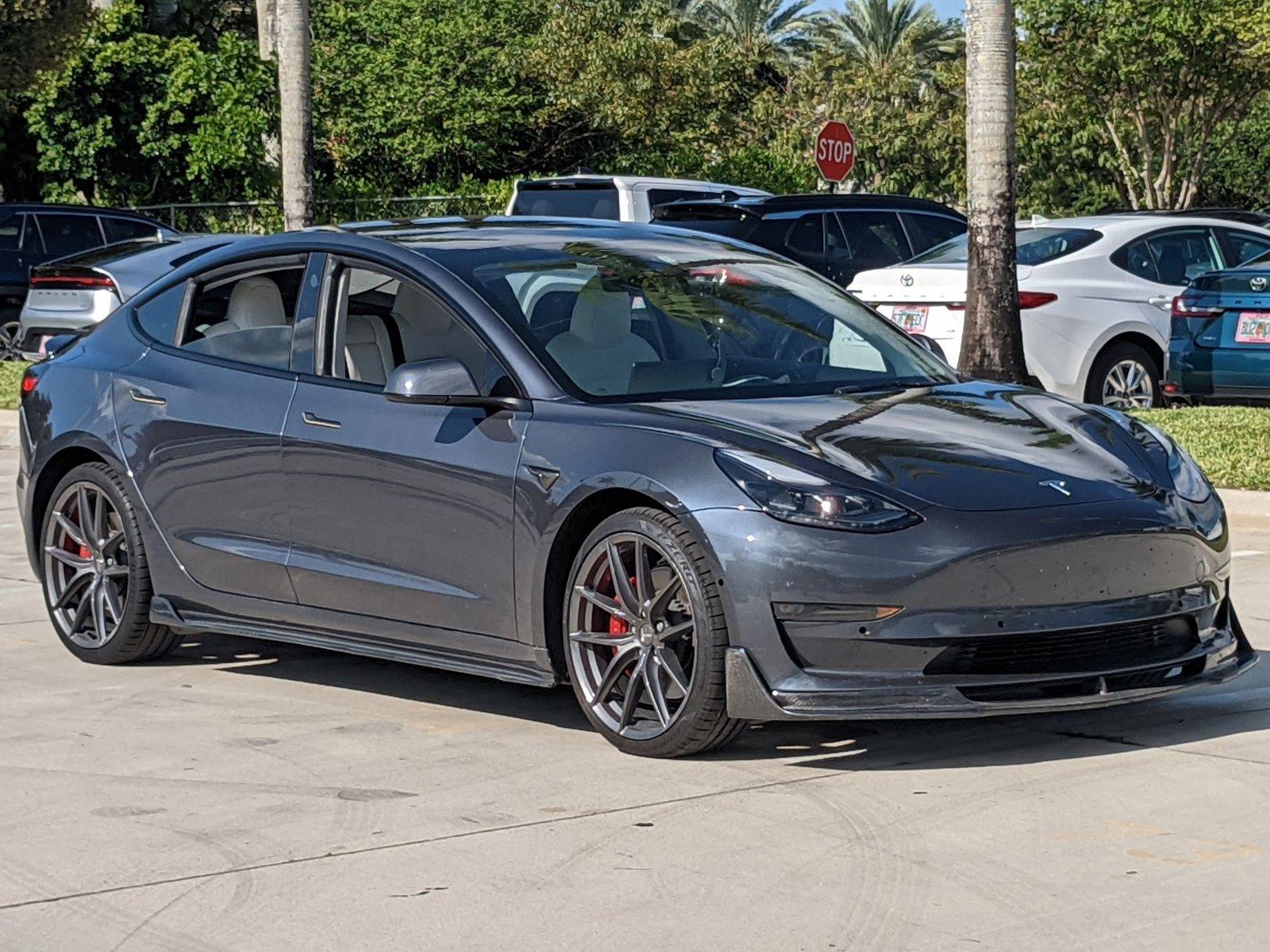 2023 Tesla Model 3 Vehicle Photo in Davie, FL 33331