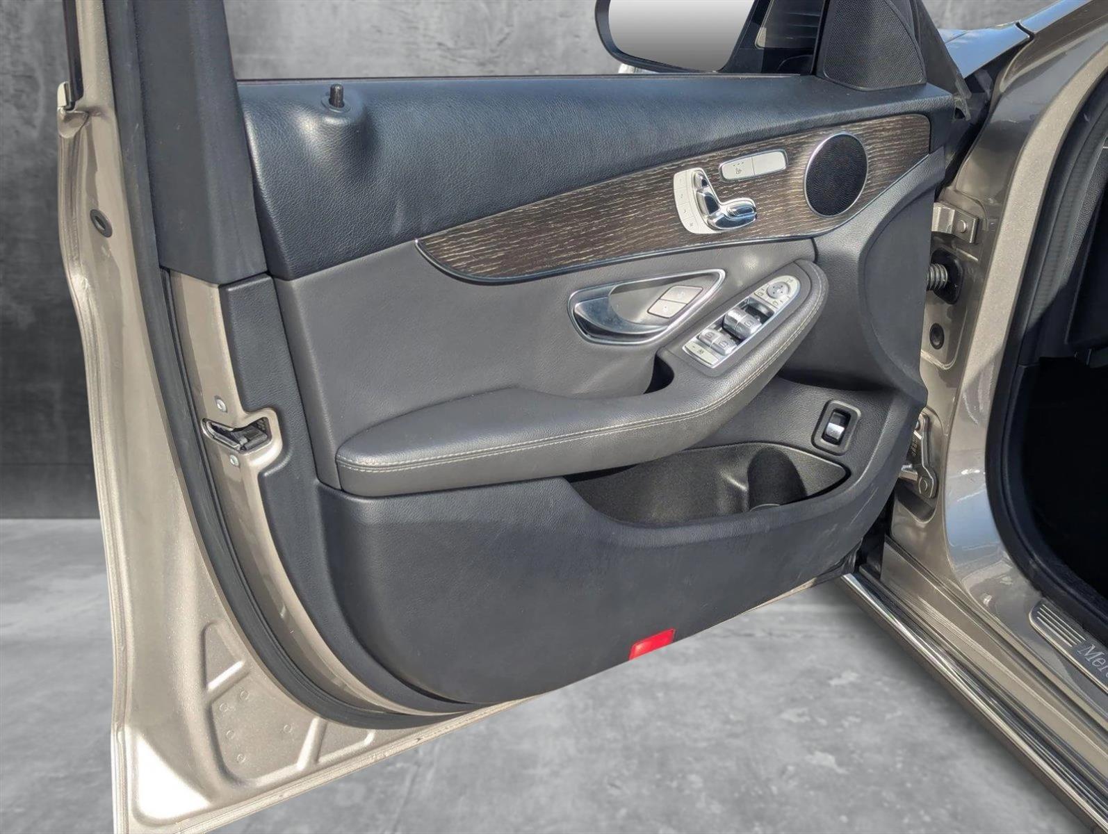 2019 Mercedes-Benz C-Class Vehicle Photo in Pembroke Pines , FL 33027