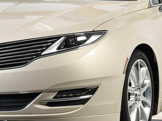 2016 Lincoln MKZ Vehicle Photo in DALLAS, TX 75235