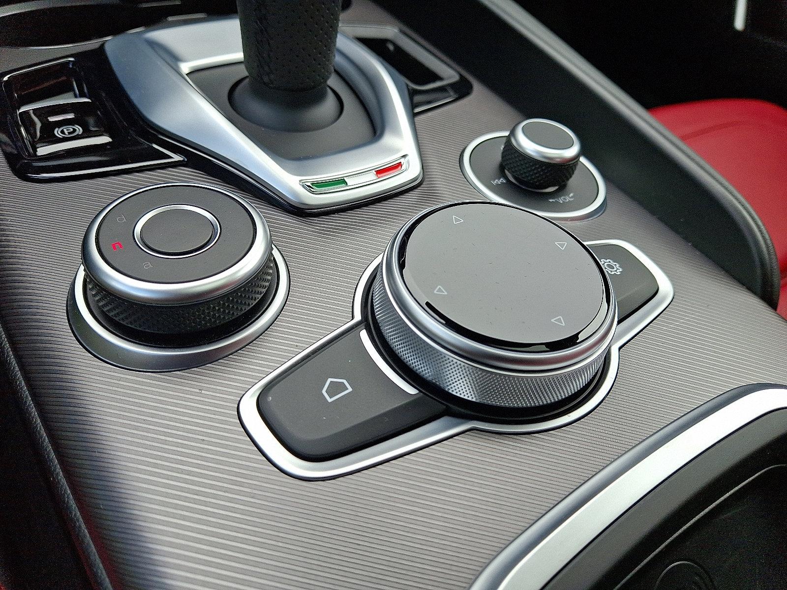 2022 Alfa Romeo Giulia Vehicle Photo in Mechanicsburg, PA 17050