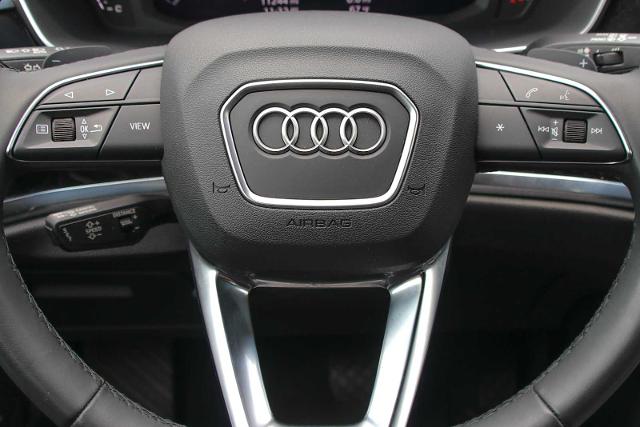 2024 Audi Q3 Vehicle Photo in SUGAR LAND, TX 77478