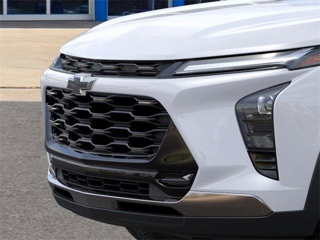 2025 Chevrolet Trax Vehicle Photo in ENGLEWOOD, CO 80113-6708