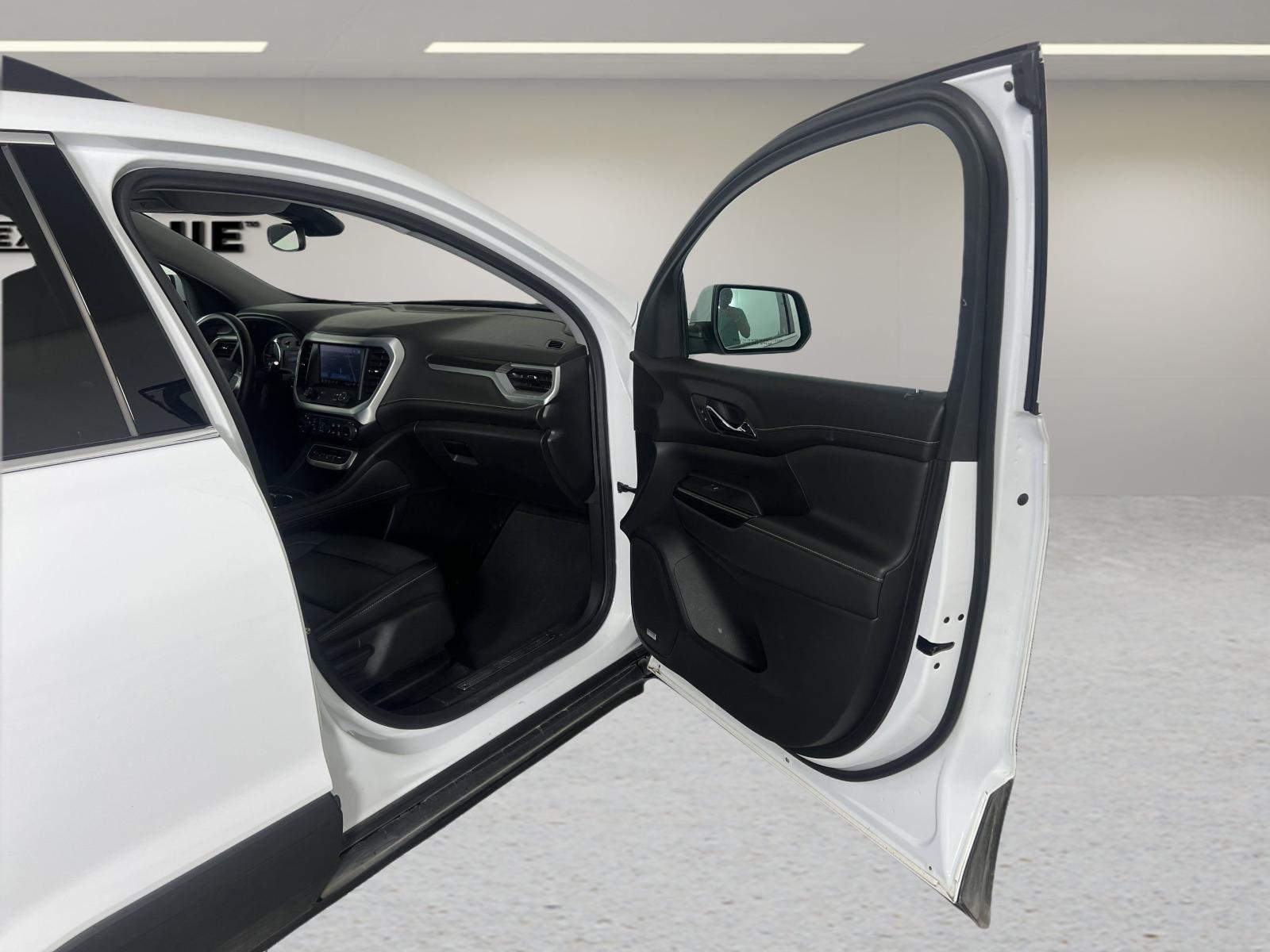 2023 GMC Acadia Vehicle Photo in GEORGETOWN, TX 78626-7508