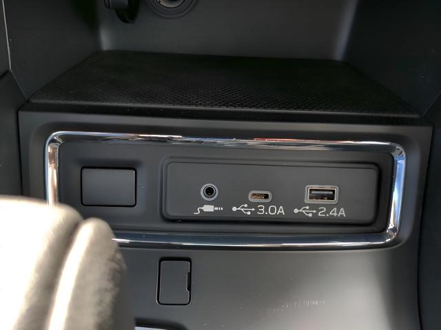 2025 Subaru Ascent Vehicle Photo in Green Bay, WI 54304