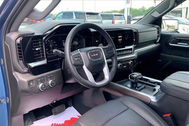 2024 GMC Sierra 1500 Vehicle Photo in INDEPENDENCE, MO 64055-1377