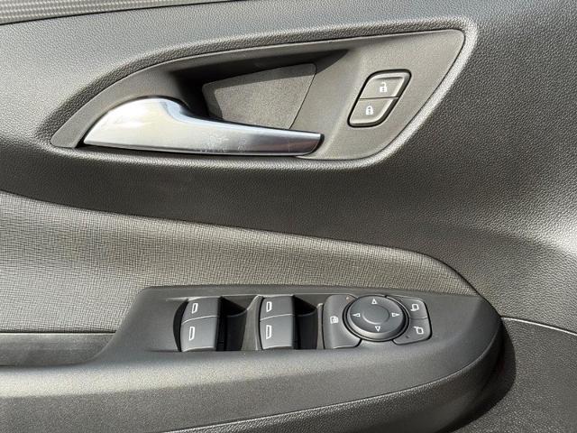 2025 Buick Envista Vehicle Photo in COLUMBIA, MO 65203-3903