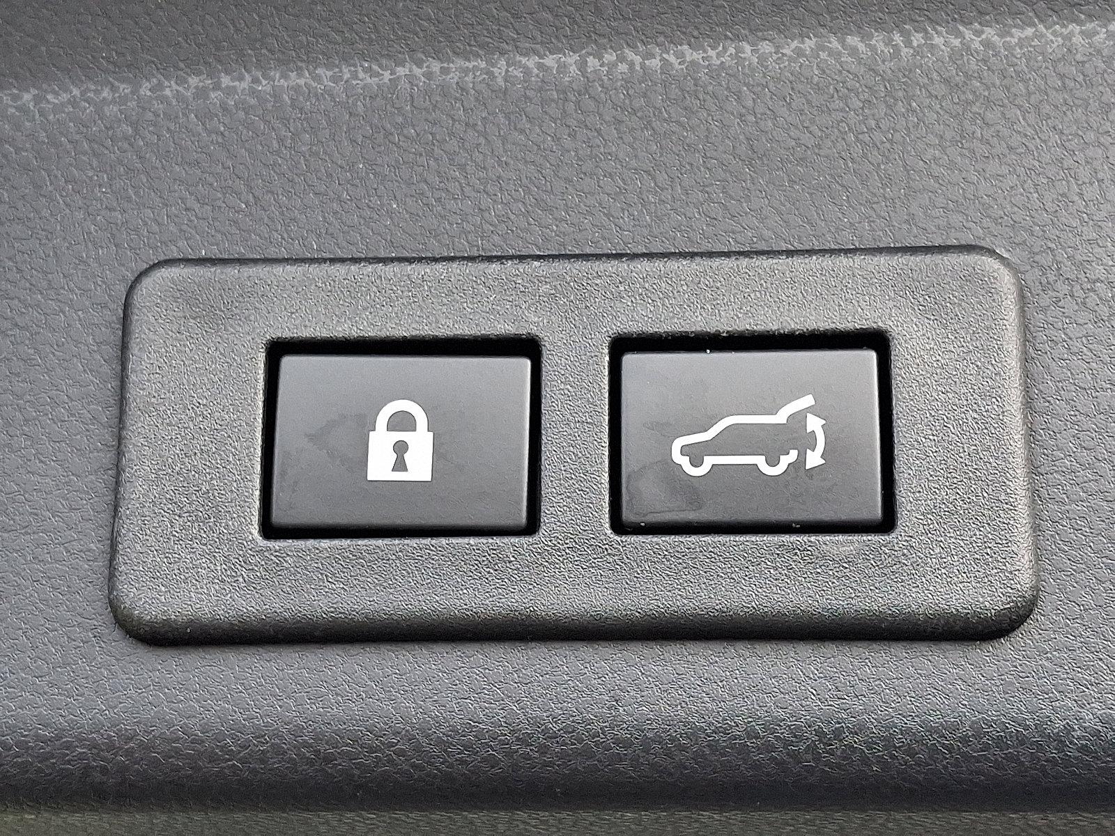 2022 Subaru Ascent Vehicle Photo in Easton, PA 18045