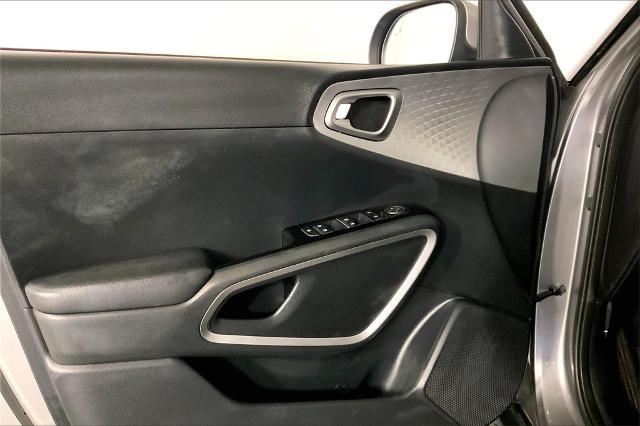2023 Kia Soul Vehicle Photo in Lees Summit, MO 64086