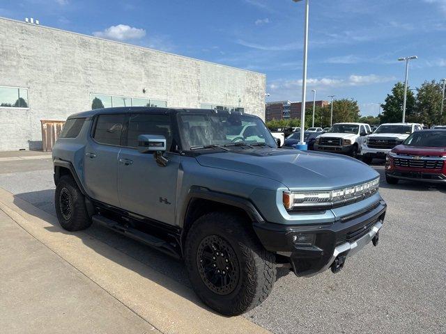 2024 GMC HUMMER EV SUV Vehicle Photo in BENTONVILLE, AR 72712-4322