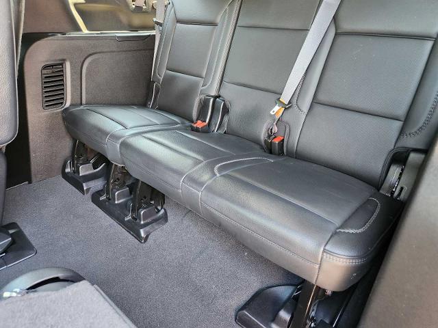 2024 GMC Yukon XL Vehicle Photo in DENTON, TX 76210-9321
