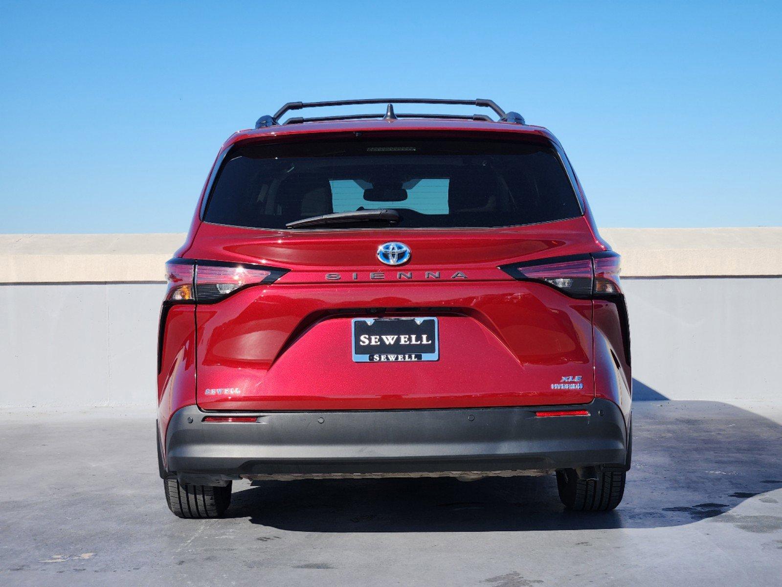 2022 Toyota Sienna Vehicle Photo in DALLAS, TX 75209