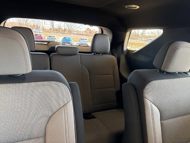 2025 Chevrolet Traverse Vehicle Photo in MANHATTAN, KS 66502-5036