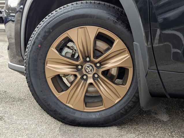 2023 Toyota Highlander Vehicle Photo in San Antonio, TX 78230