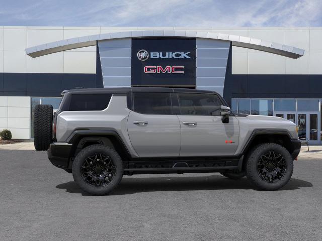 2025 GMC HUMMER EV SUV Vehicle Photo in DANBURY, CT 06810-5034