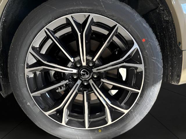 2025 Mazda CX-70 Vehicle Photo in Green Bay, WI 54304