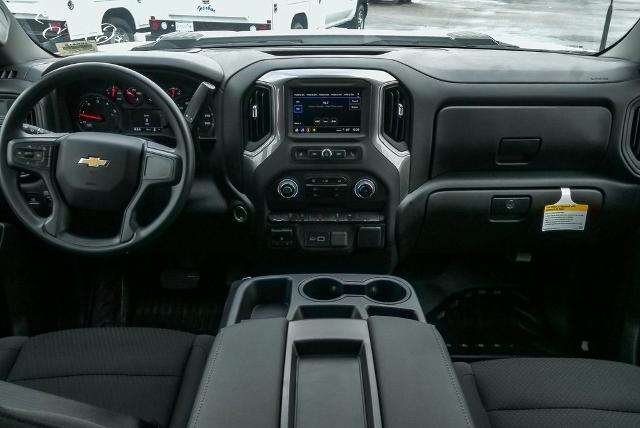 2025 Chevrolet Silverado 3500 HD CC Vehicle Photo in VENTURA, CA 93003-8585