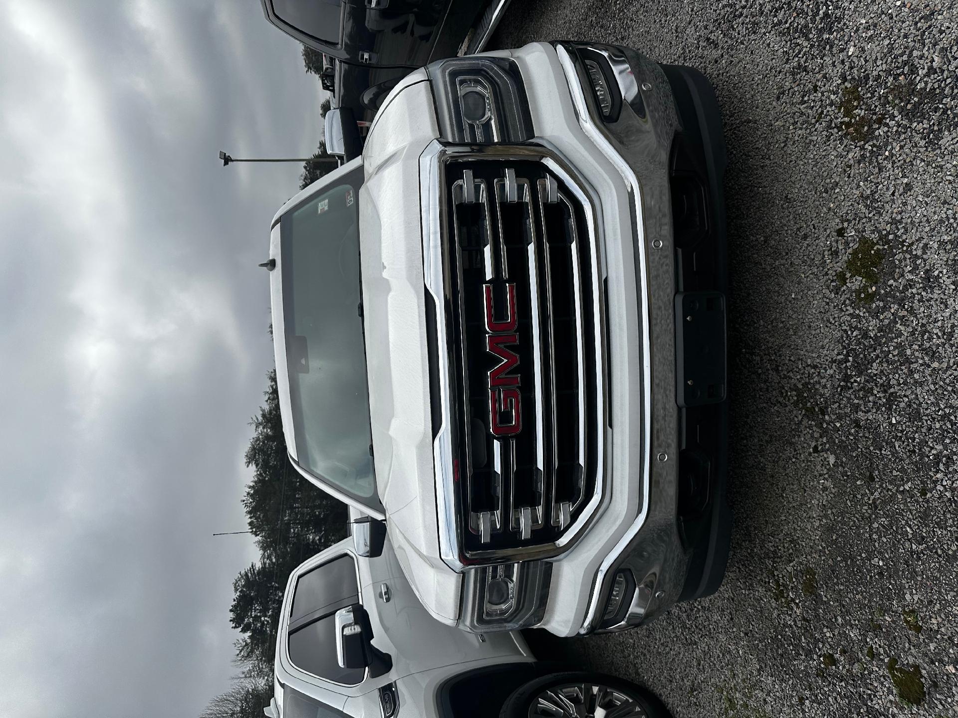 Used 2017 GMC Sierra 1500 SLT with VIN 3GTU2NEC1HG206883 for sale in Farmville, VA