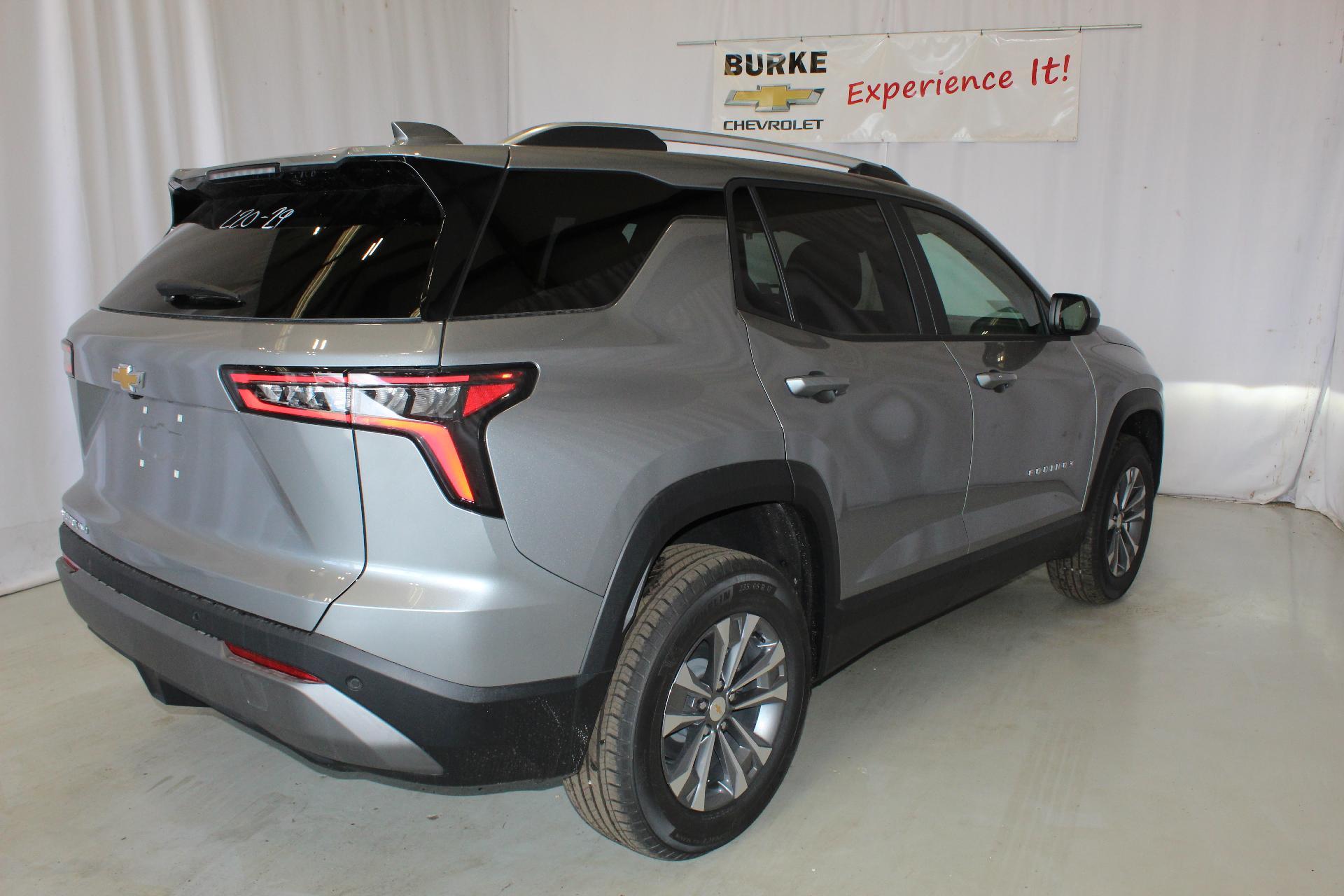 2025 Chevrolet Equinox Vehicle Photo in NORTHAMPTON, MA 01060-1120