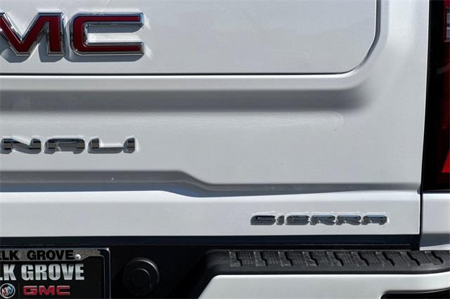 2025 GMC Sierra 2500 HD Vehicle Photo in ELK GROVE, CA 95757-8703