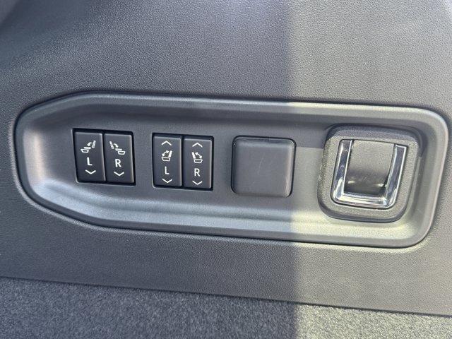 2026 Cadillac VISTIQ Vehicle Photo in LEOMINSTER, MA 01453-2952