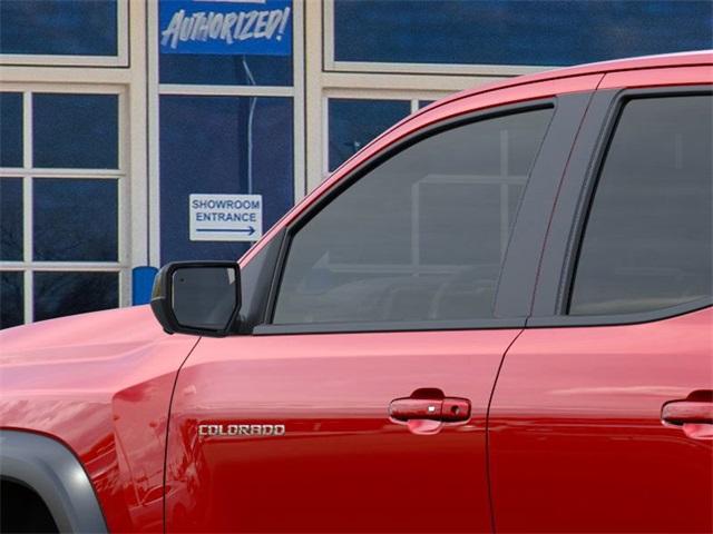 2025 Chevrolet Colorado Vehicle Photo in ENGLEWOOD, CO 80113-6708