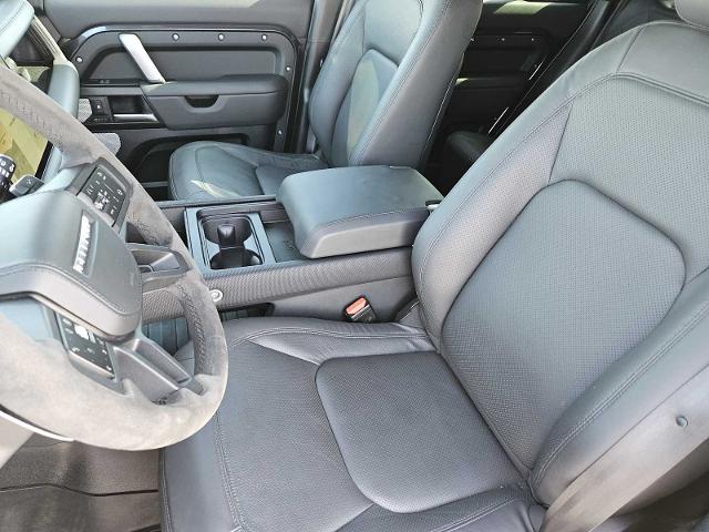 2024 Defender Vehicle Photo in AUSTIN, TX 78717