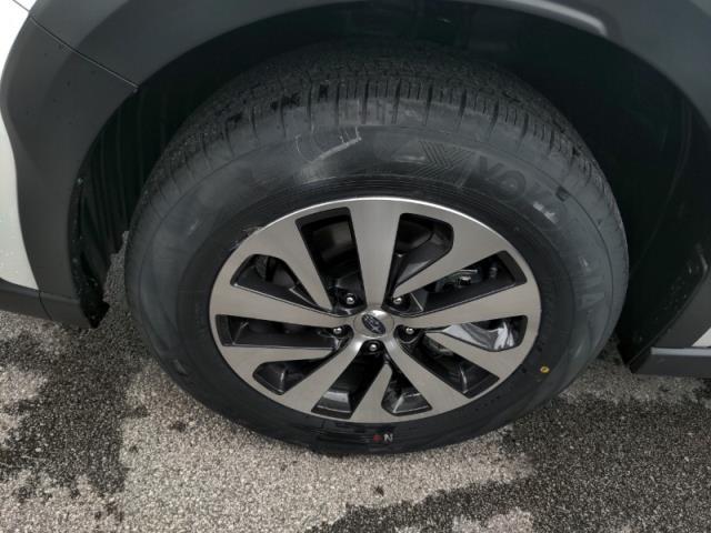 2025 Subaru Outback Vehicle Photo in Green Bay, WI 54304