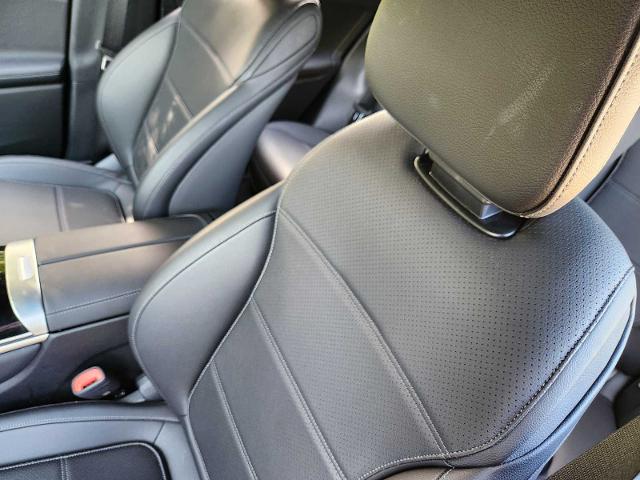 2025 Mercedes-Benz GLC Vehicle Photo in HOUSTON, TX 77079