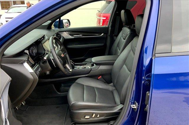 2023 Cadillac XT6 Vehicle Photo in TOPEKA, KS 66609-0000
