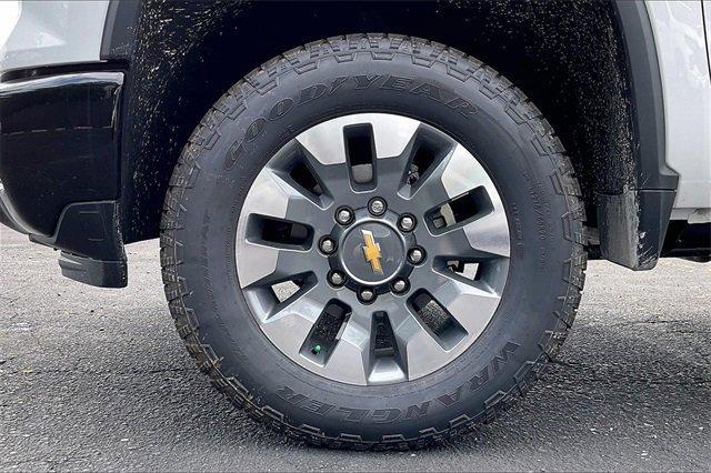 2025 Chevrolet Silverado 2500 HD Vehicle Photo in INDEPENDENCE, MO 64055-1314