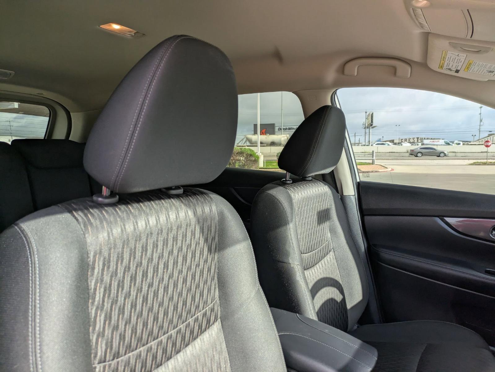 2018 Nissan Rogue Vehicle Photo in SELMA, TX 78154-1460