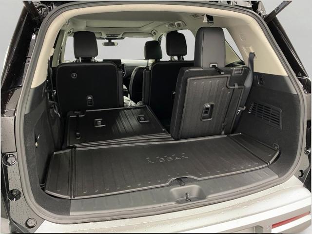 2025 Nissan Pathfinder Vehicle Photo in Appleton, WI 54913