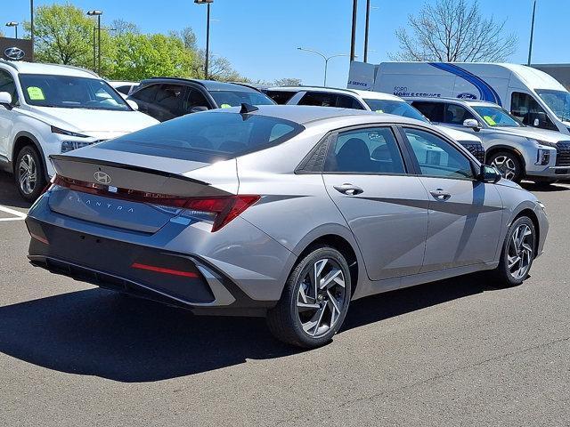 2025 Hyundai ELANTRA Vehicle Photo in Philadelphia, PA 19116