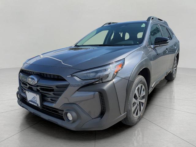 2025 Subaru Outback Vehicle Photo in Green Bay, WI 54304