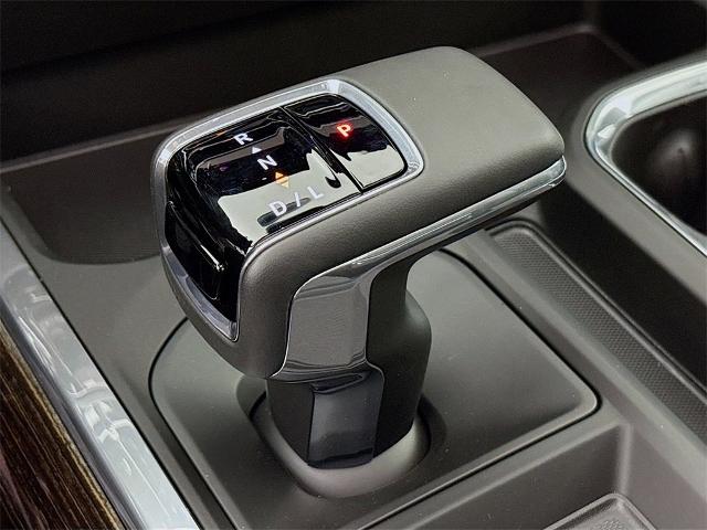 2025 GMC Sierra 1500 Vehicle Photo in PUYALLUP, WA 98371-4149